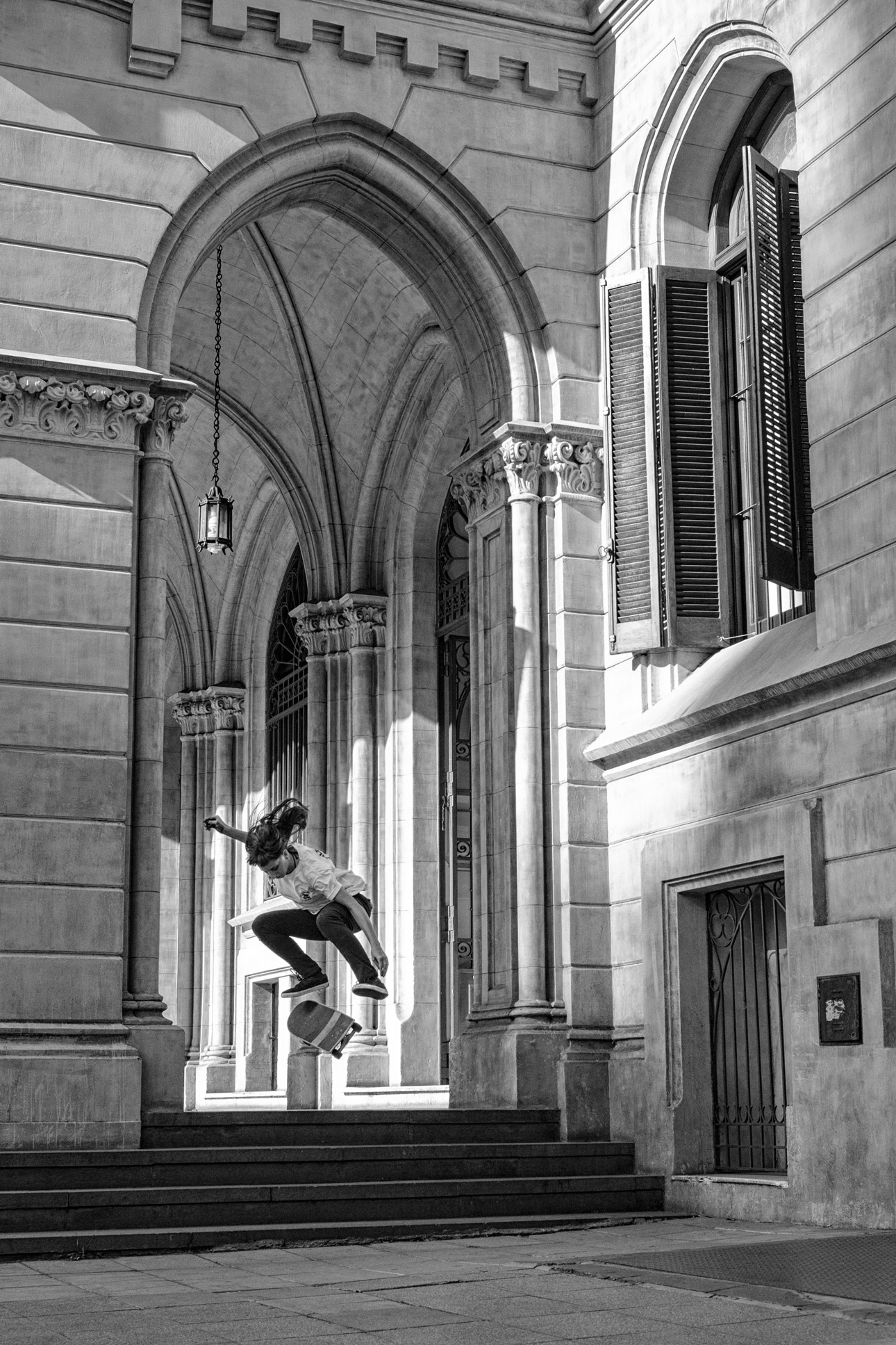 Noelia Canaparo, kickflip. Photo: Sonia Ziegler