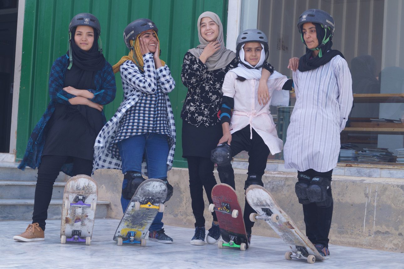 Roll Models program for womxn skateboarders