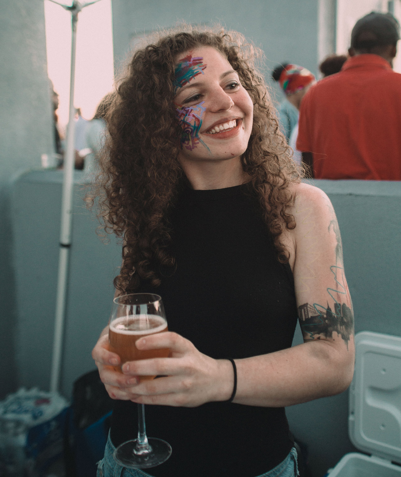 Mariah bartending at the SPCC Birds & Freedom event in 2018